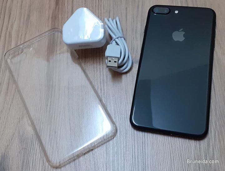 iPhone 7 Plus 128GB Black Jet - image 2