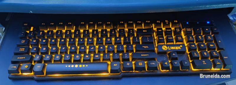 Picture of Cheapo Backlit Keyboard and Mouse