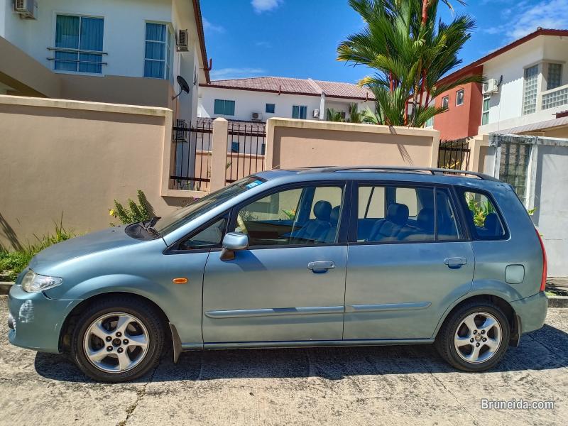 Expat leaving sale Mazda Premacy good condition - image 12