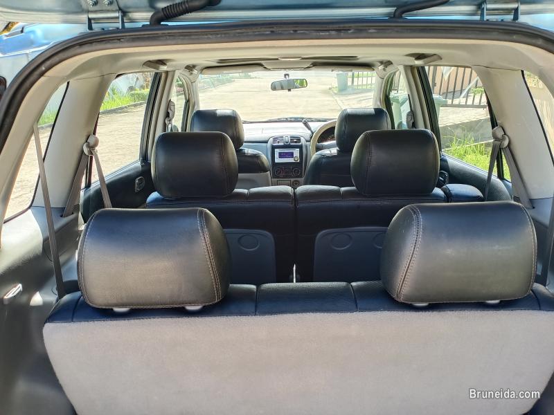 Expat leaving sale Mazda Premacy good condition - image 4