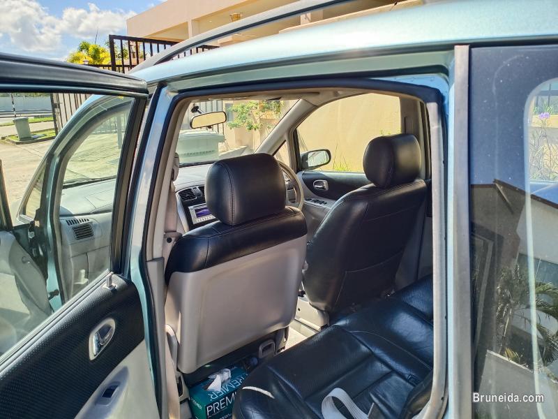 Expat leaving sale Mazda Premacy good condition - image 5