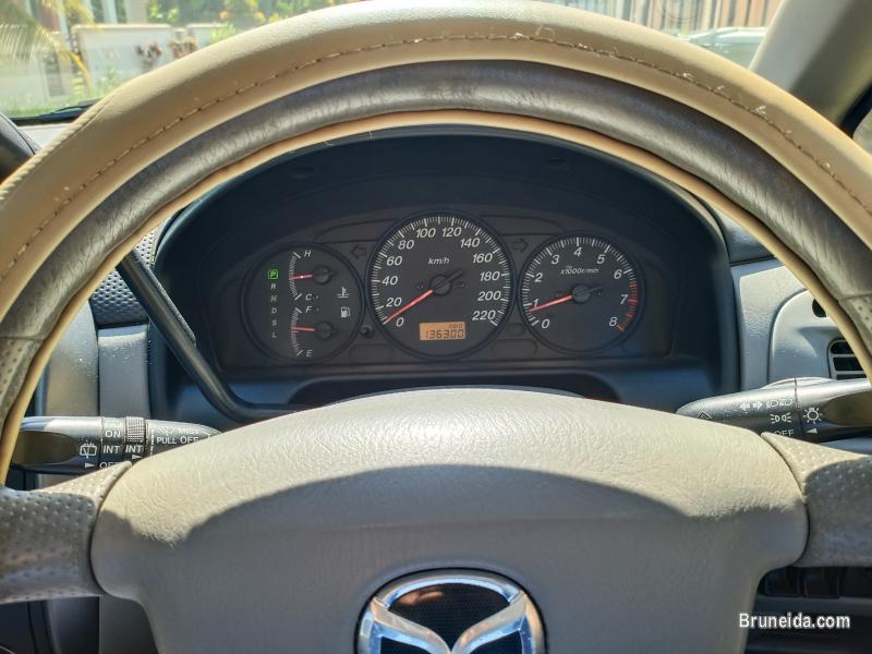 Expat leaving sale Mazda Premacy good condition - image 6