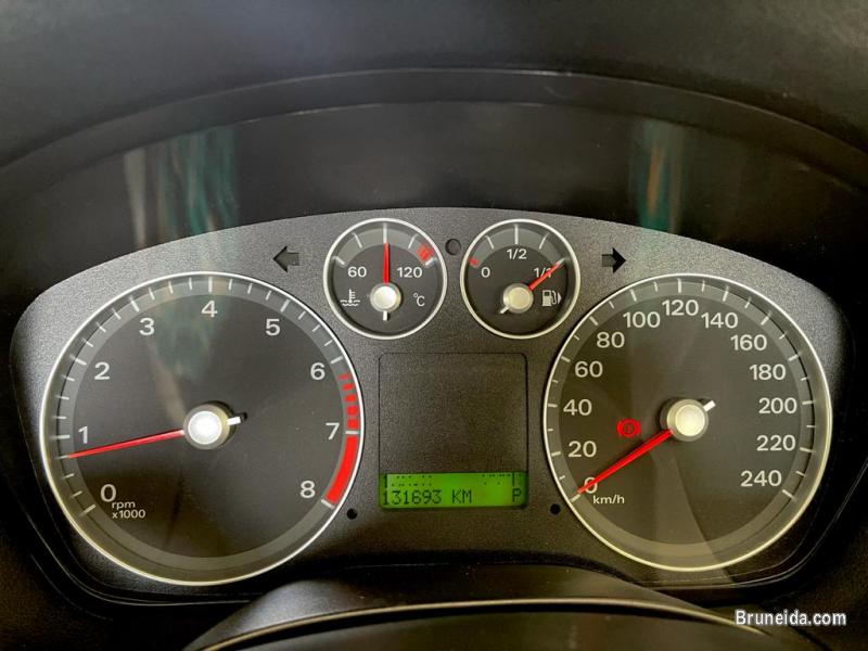 Expat leaving Car sale Ford focus 2008 - image 4