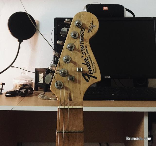 Electric guitar for sale - image 3