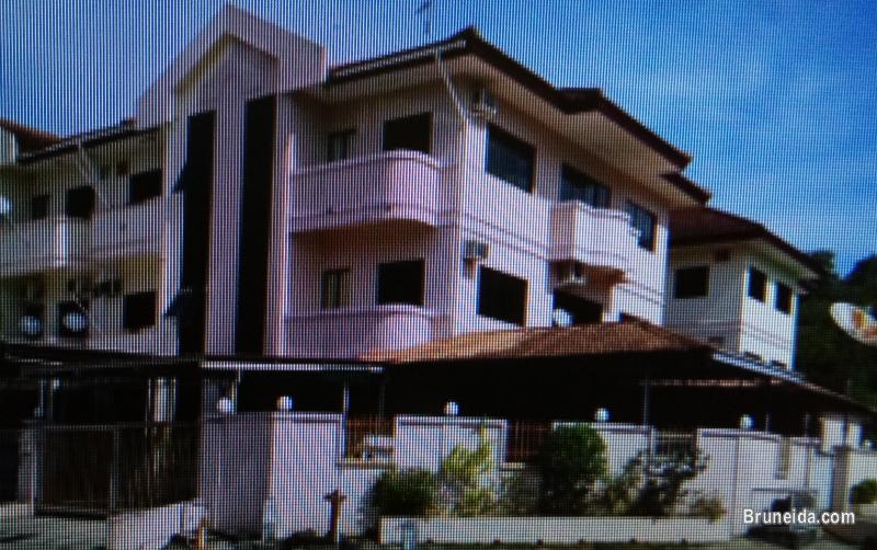 Apartment For Rent - image 8