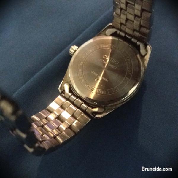 Casio - image 2