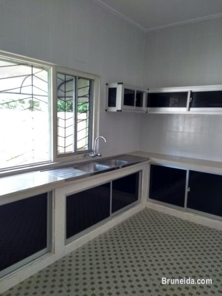 Bungalow with big garden for rent - image 4