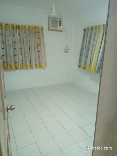 Kg Jangsak - Whole 3 Storey Apartment For Sale - image 7