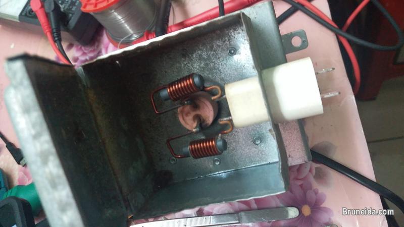 Picture of MICROWAVE OVEN REPAIR