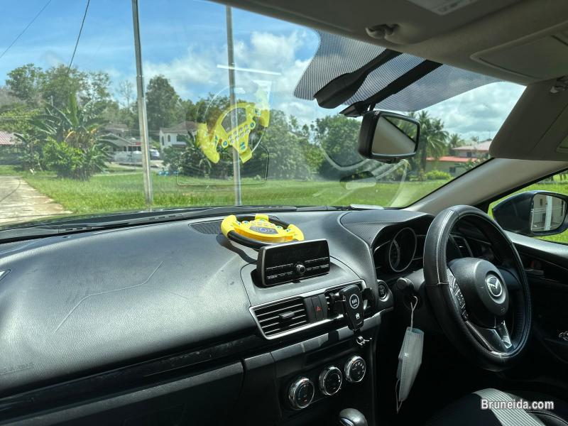 Expat leaving- Sale Mazda 3 preloved car - image 5