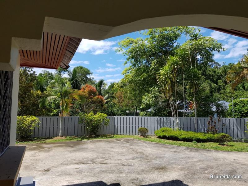 DOUBLE STOREY DETACHED HOUSE FOR RENT - image 2