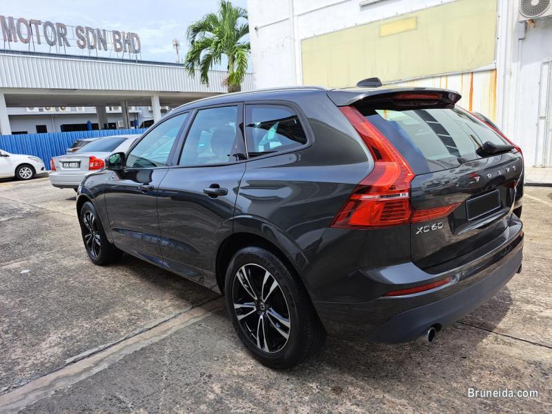 VOLVO XC60 T5 - image 2