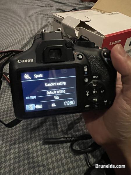 Canon camera 1300D - image 2