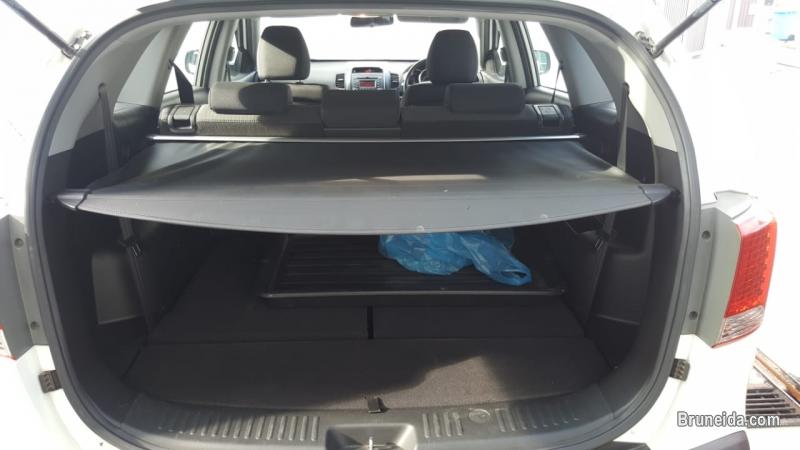 Kia Sorento 2WD 2. 4L for Sell - image 6