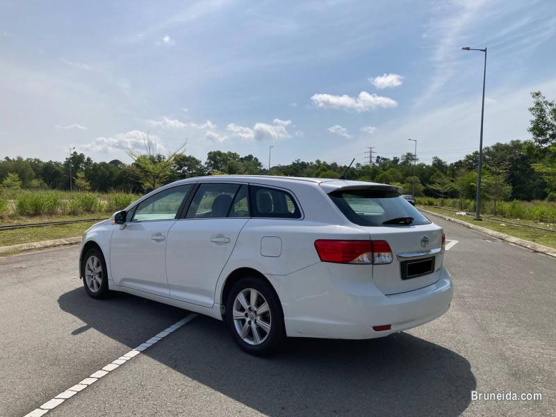 Toyota Avensis 2. 0 XL STD - image 2