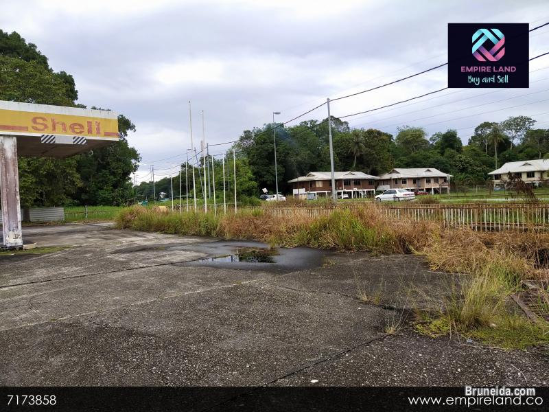 (SOLD) TUTONG, BRUNEI - PETER LAND - image 4