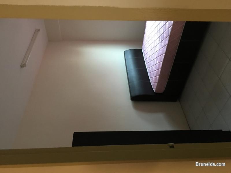 2 AVAILABLE ROOMS FOR RENT - image 2