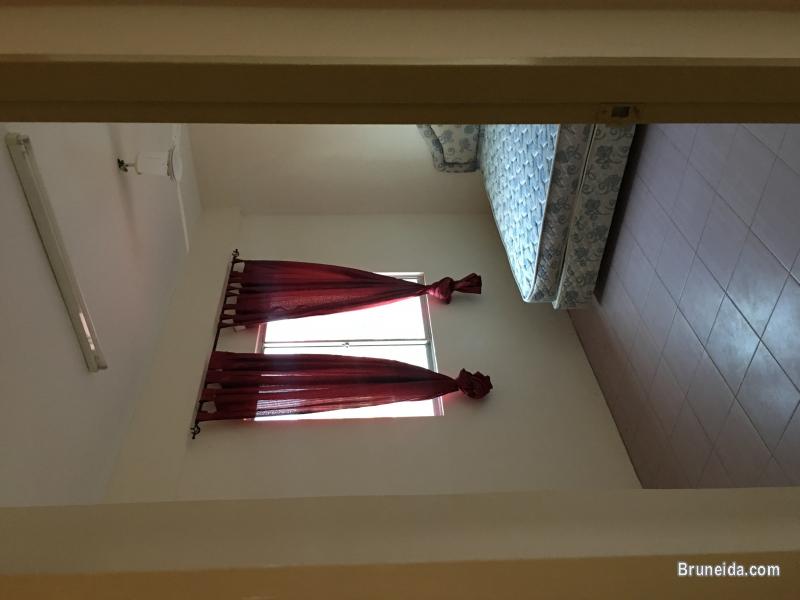 2 AVAILABLE ROOMS FOR RENT - image 3