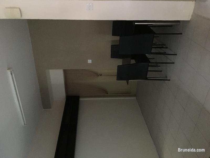 2 AVAILABLE ROOMS FOR RENT - image 5