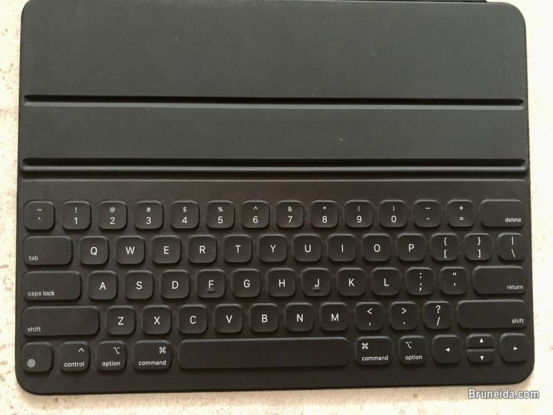Smart Keyboard for iPad Pro 12. 9 inch 2020 Model - image 1