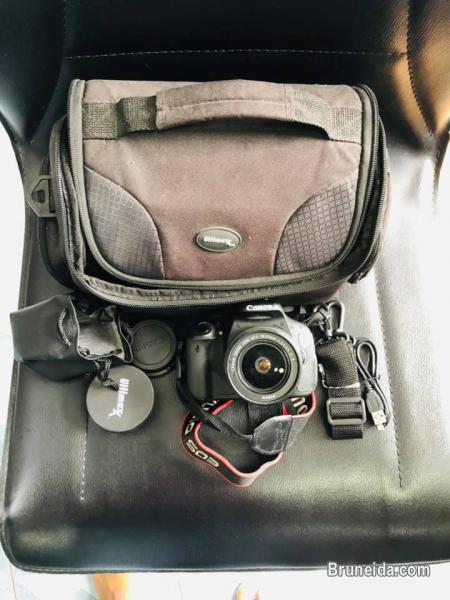 Canon EOS REBEL T3i - image 1