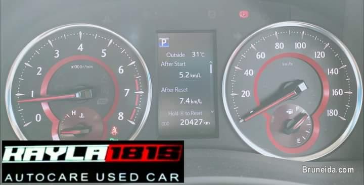 TOYOTA VELLFIRE - image 4