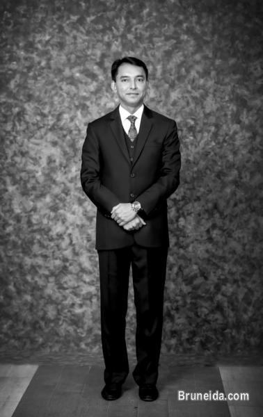 Pakistani, Chinese and Italian Chef and Receptionist cum Waiter - image 1