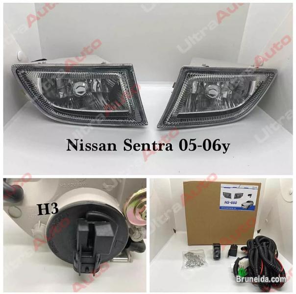 Nissan Sunny 2005 fog light - image 2