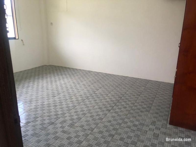For Rent Detach Vintage Home in Jerudong - image 11