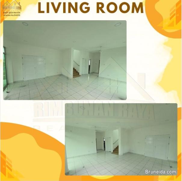 Double Storey Detached House For Sale - image 2