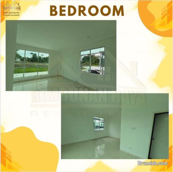 Double Storey Detached House For Sale - image 5