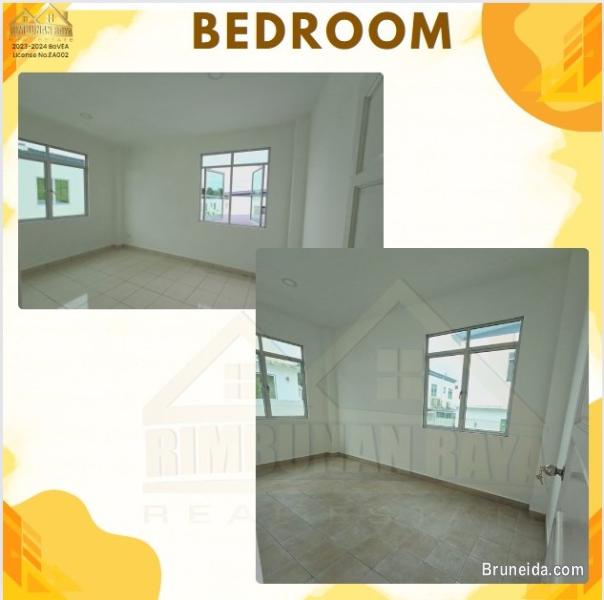 Double Storey Detached House For Sale - image 6