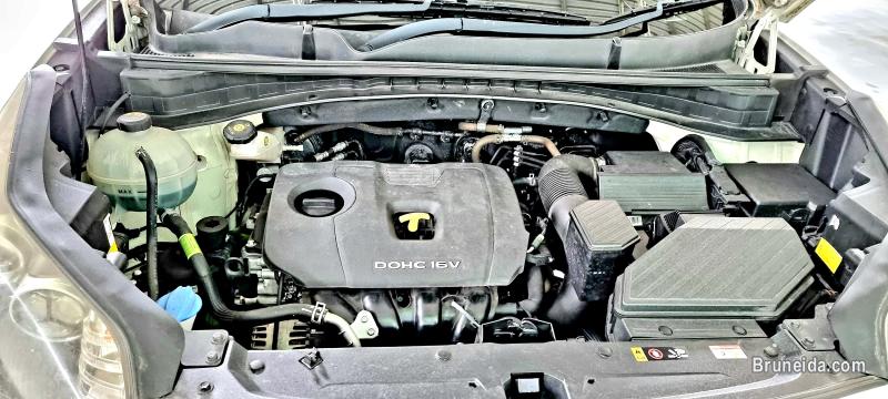 Kia sportage GT line 2018, pearly white, taken care by kia only - image 4