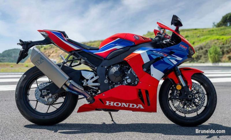 MOTORCYCLES - HONDA CBR1000RR FIREBLADE - image 1