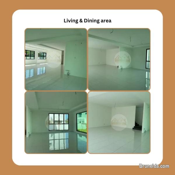 Double Storey Detach House for Sale - image 2