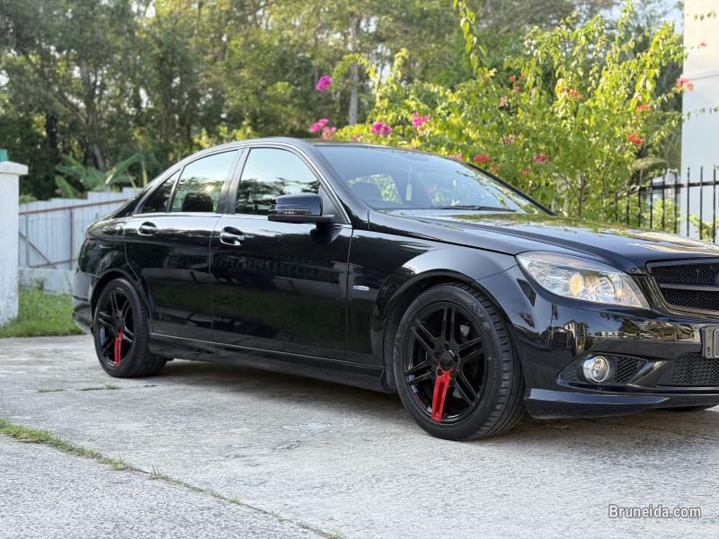 MERCEDES BENZ C180 W204 AMG PACKAGE - image 2