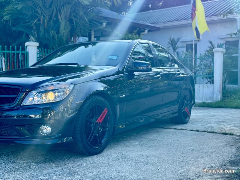 MERCEDES BENZ C180 W204 AMG PACKAGE - image 3