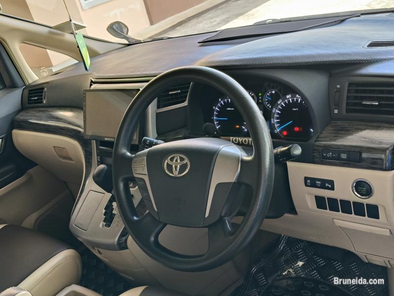 Family car for sale - image 4