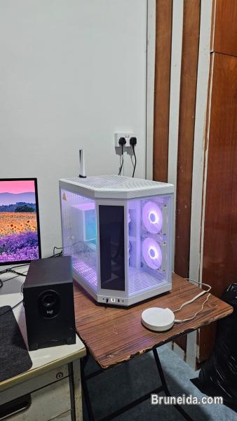 High-End Gaming PC + Samsung 2K 240Hz OLED Monitor - image 1