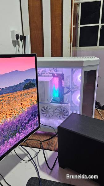 High-End Gaming PC + Samsung 2K 240Hz OLED Monitor - image 2