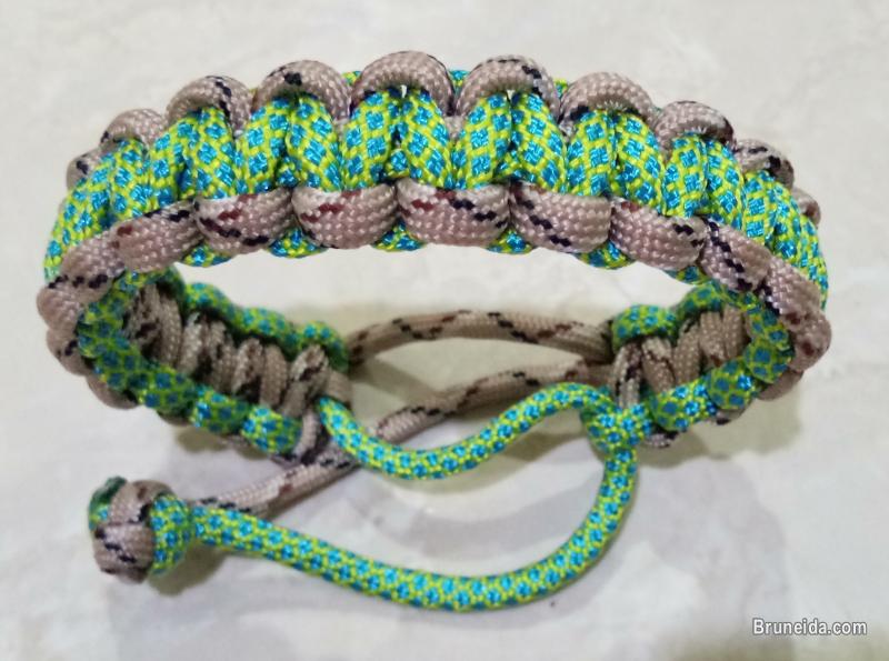 Paracord Bracelet - image 3