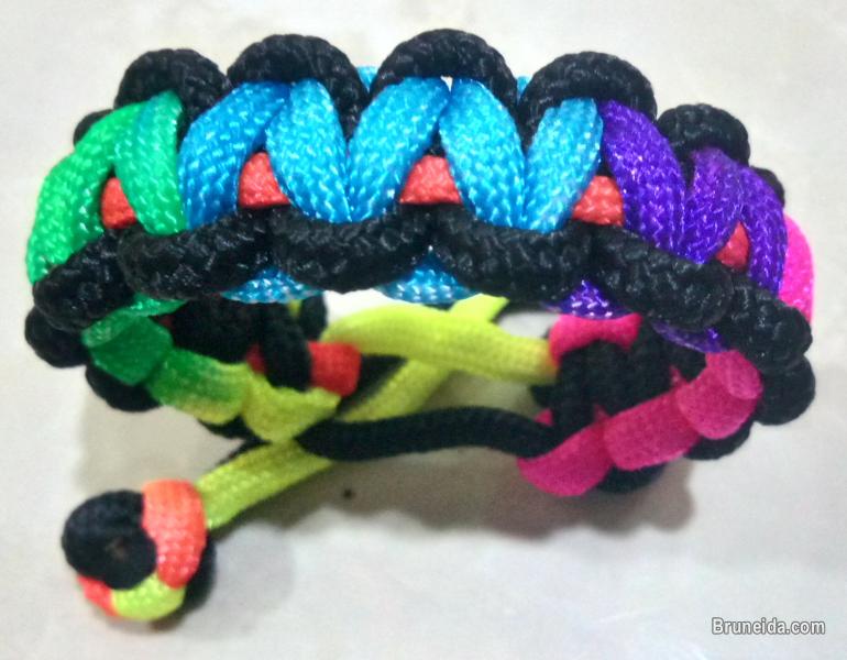 Paracord Bracelet - image 4