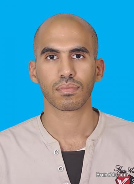 Pictures of Pharmacist, lab technician, Microbiologist, Biotechnologist