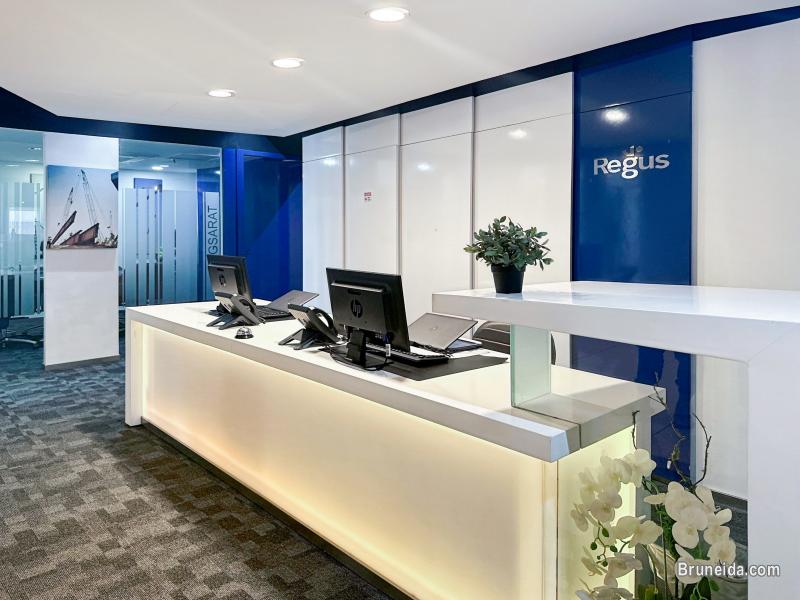 Private office space for you and your team in Regus PGGMB - image 3