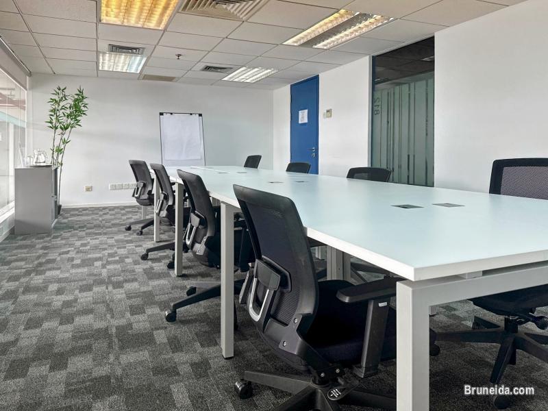 Private office space for 5 person in Regus PGGMB - image 5