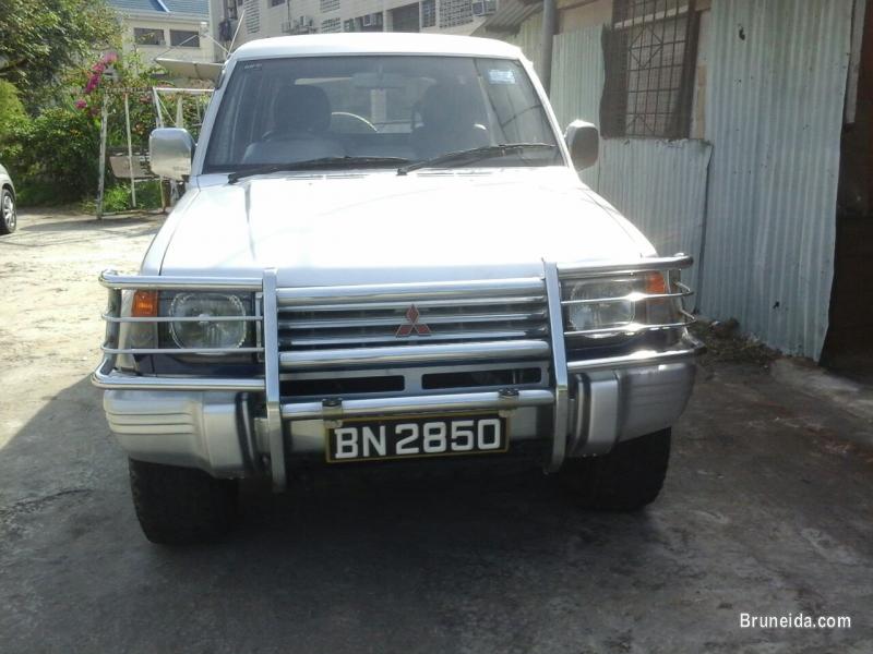 Mitsubishi Pajero for Sale 5500 and negotiable - image 3
