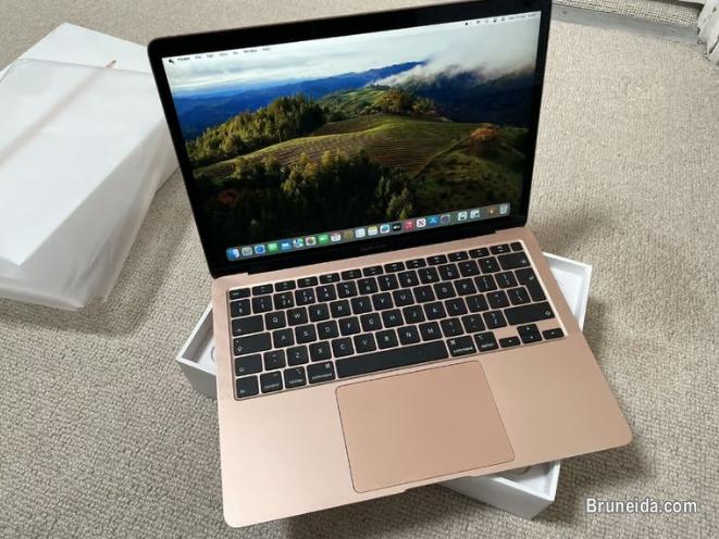 $650 RoseGold 13-inch Macbook Air MacOS Sonoma (Condition 10/10) - image 1