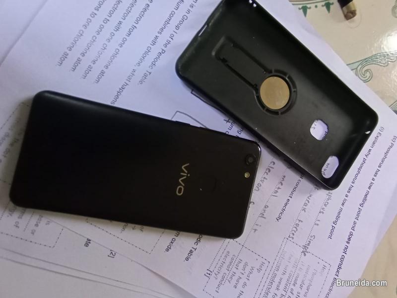 Vivo v7+ - image 4