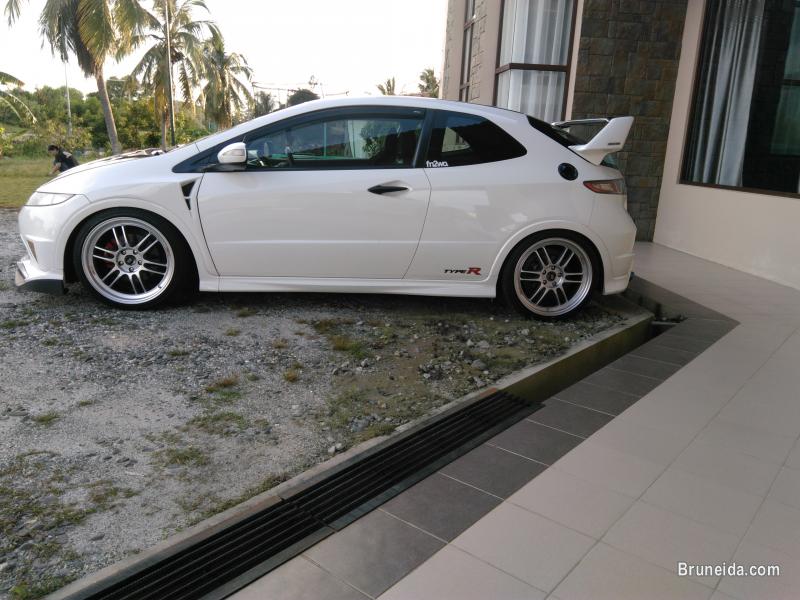 Honda Civic FN2 Type R (euro R) for sale or swap with sport bike - image 2