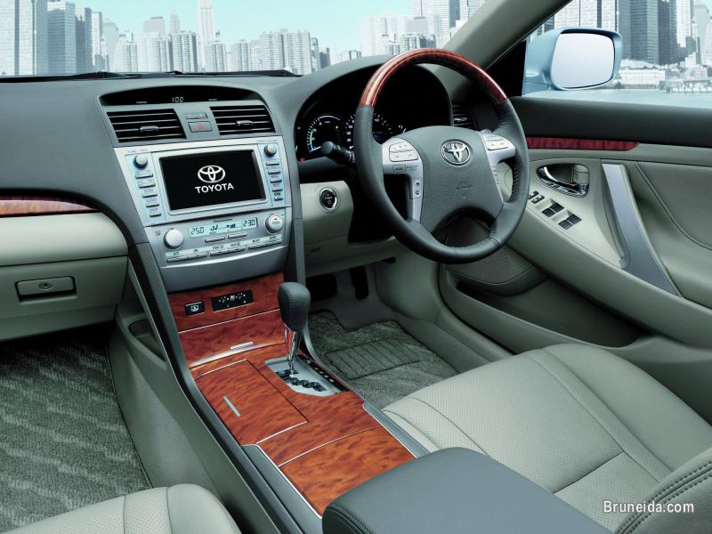 2011 2. 4 Toyota Camry For Sale - image 2